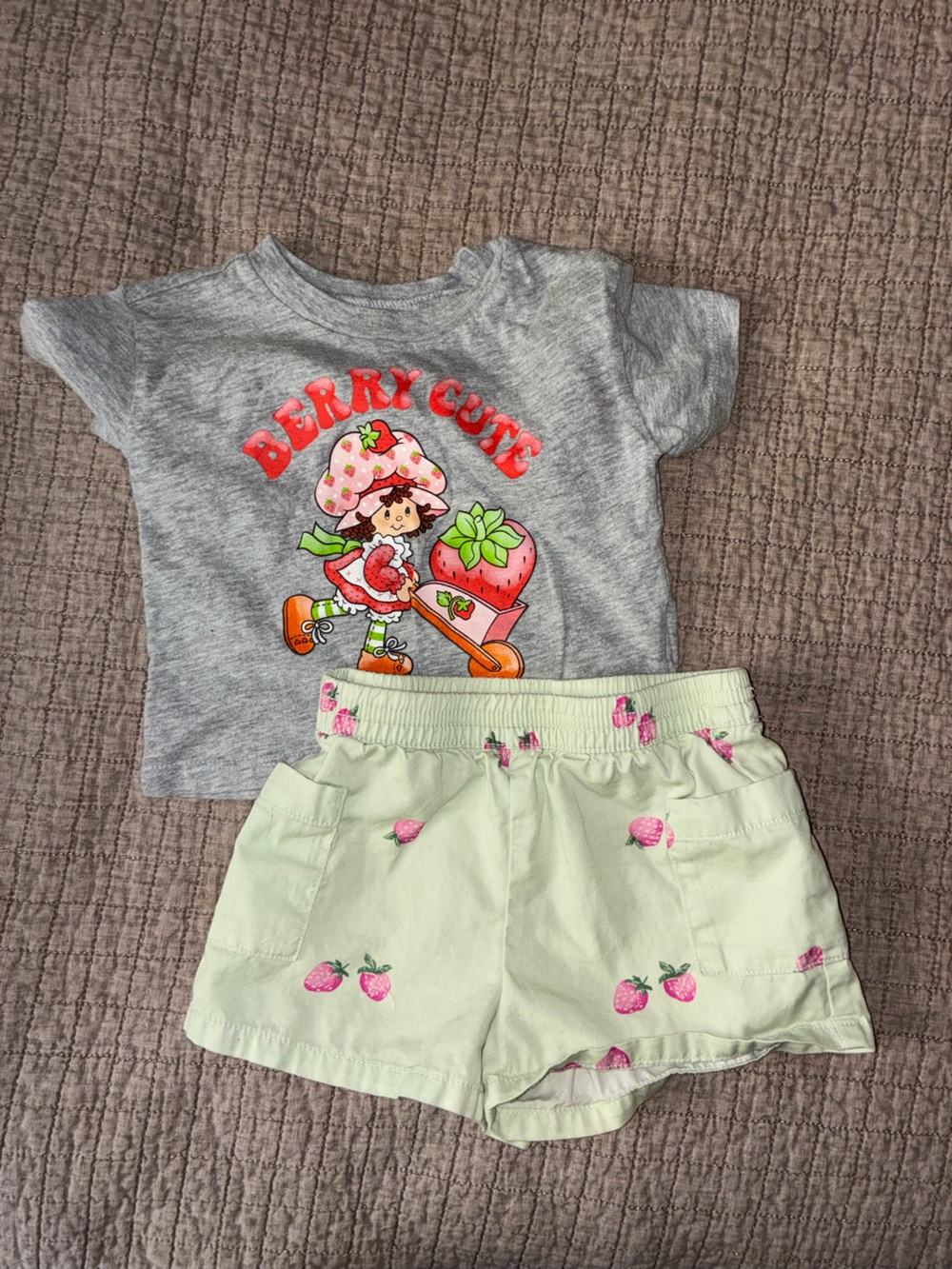 GAP Kids Gray Tee & Pale Green Strawberry Shorts Set